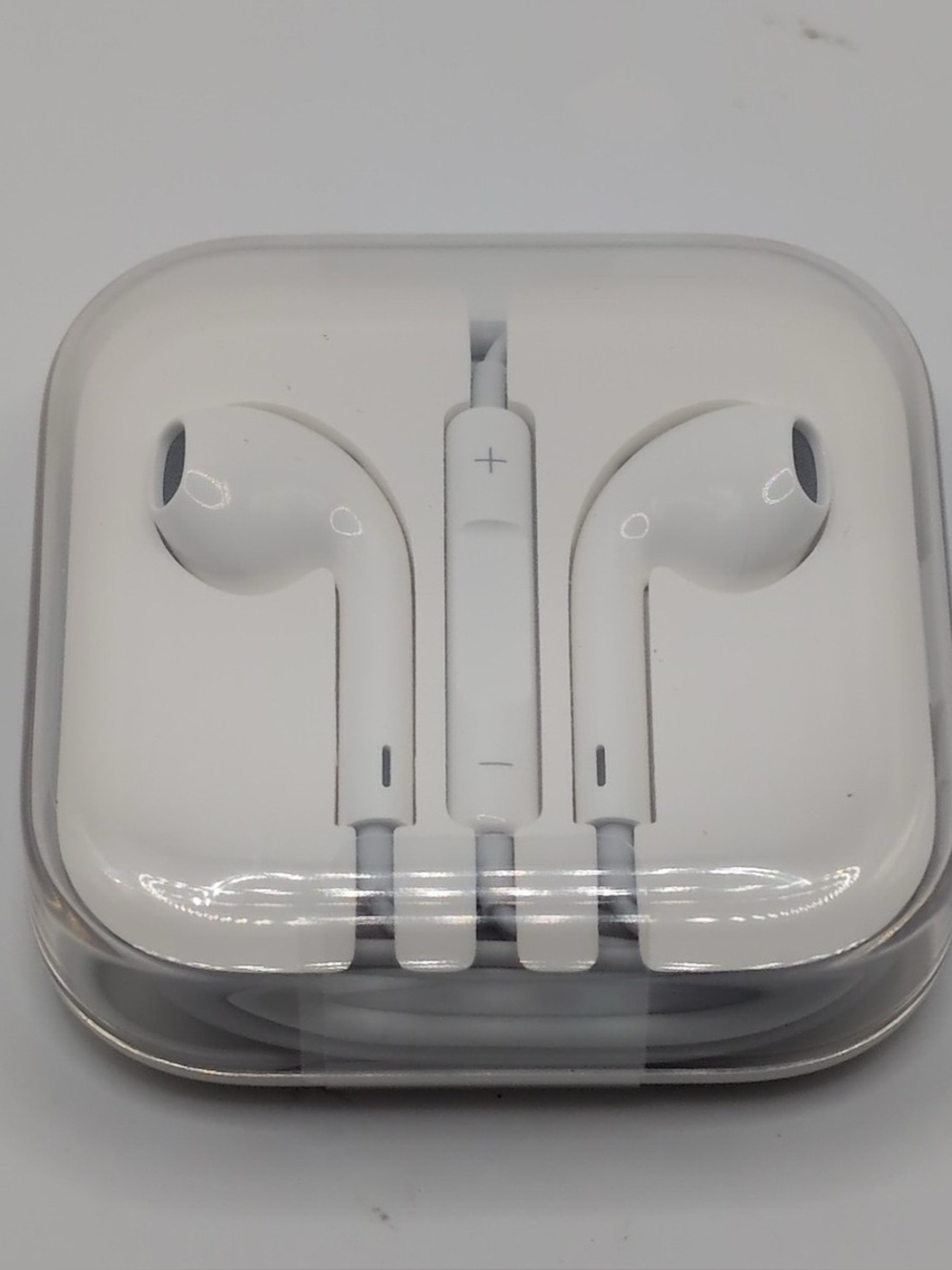 Apple iPhone Wired EarPods Earphones Earbuds in White 3.5 mm Jack